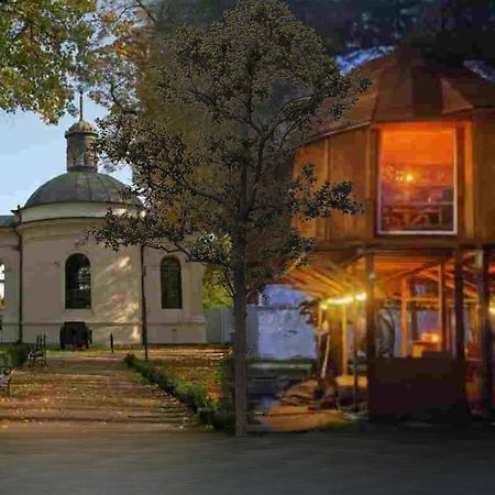 Nocleg W Koronach Drzew Kutno Dış mekan fotoğraf
